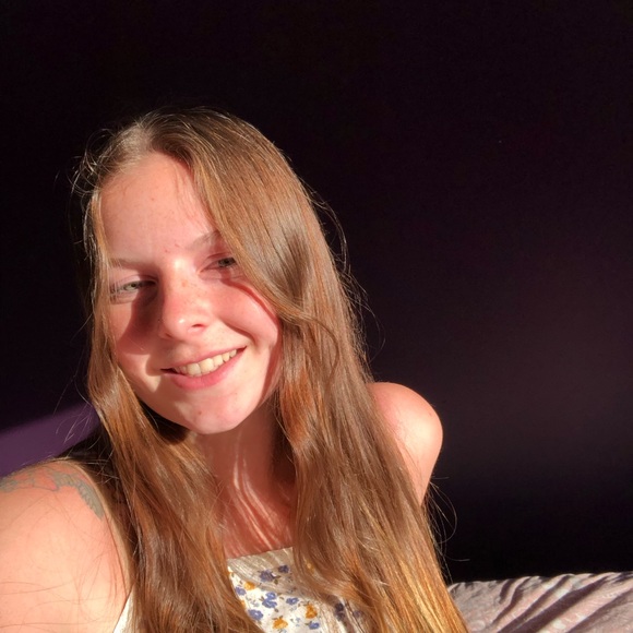 Meet your Posher, Emma - Picture 1 of 1